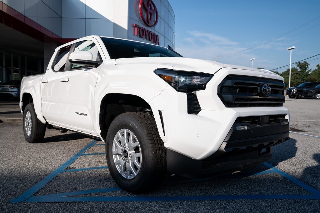 2025 Toyota Tacoma SR5 Double Cab photo 10