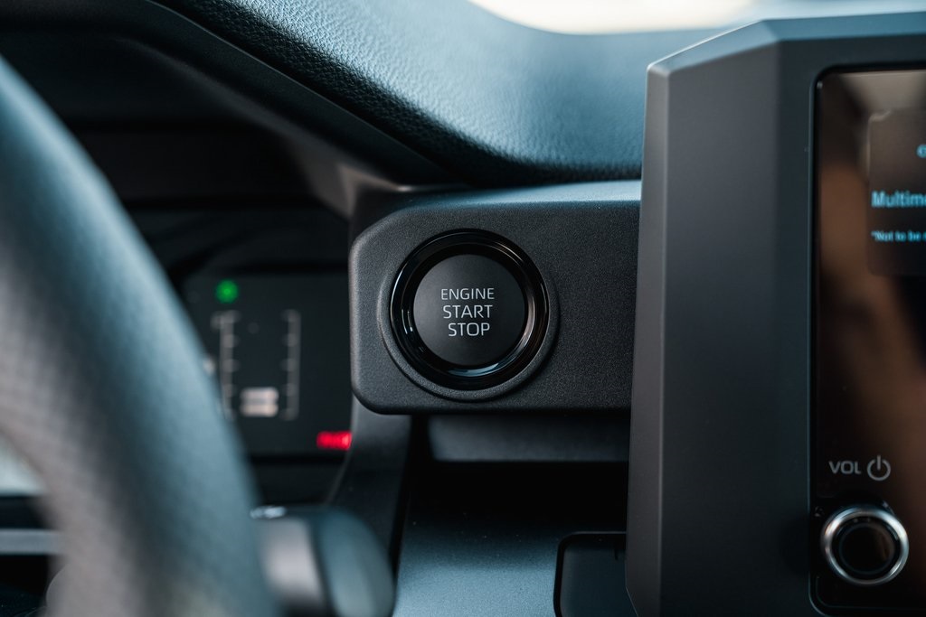 2025 Toyota Tacoma SR5 Double Cab photo 18