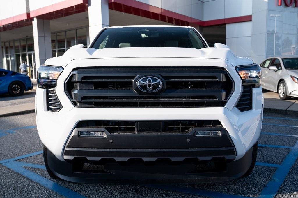 2025 Toyota Tacoma SR5 Double Cab photo 2