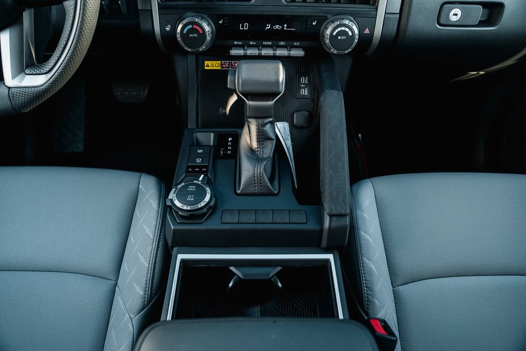 2025 Toyota Tacoma SR5 Double Cab photo 20