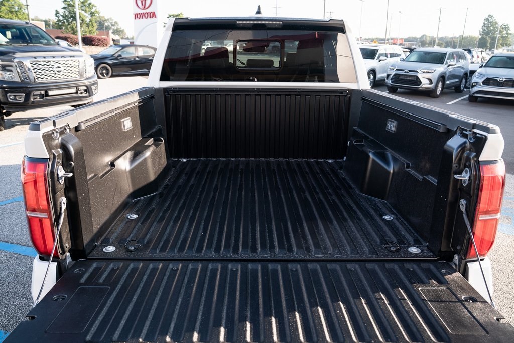 2025 Toyota Tacoma SR5 Double Cab photo 7