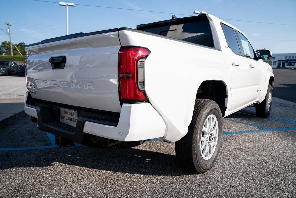 2025 Toyota Tacoma SR5 Double Cab photo 8