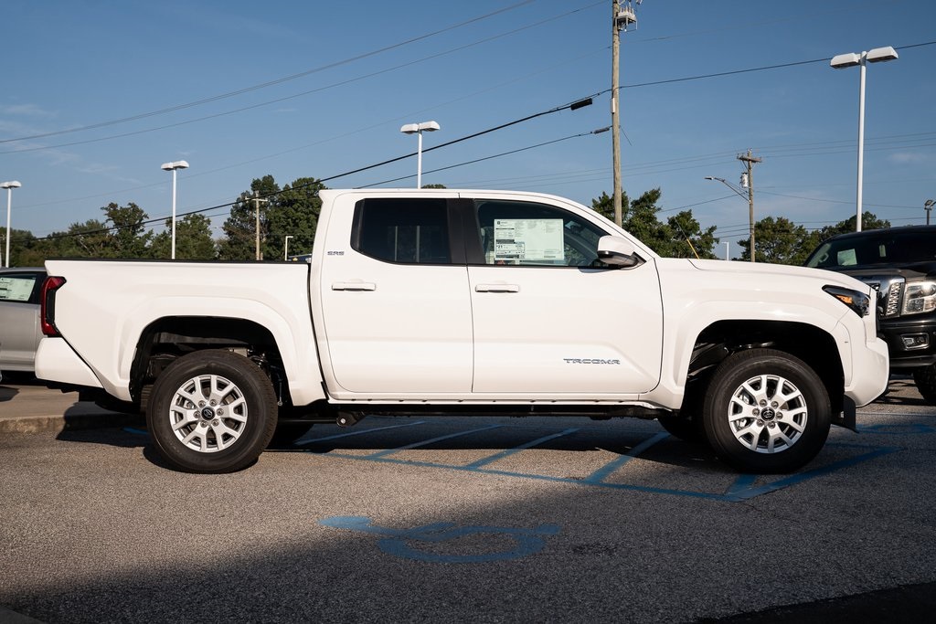 2025 Toyota Tacoma SR5 Double Cab photo 9