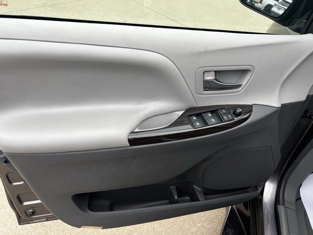 used 2019 Toyota Sienna car, priced at $64,903