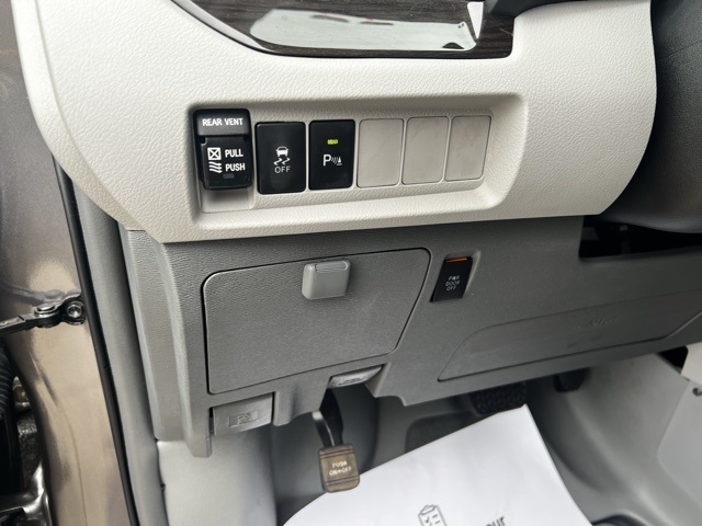 used 2019 Toyota Sienna car, priced at $64,903