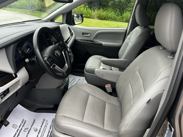 used 2019 Toyota Sienna car, priced at $64,903