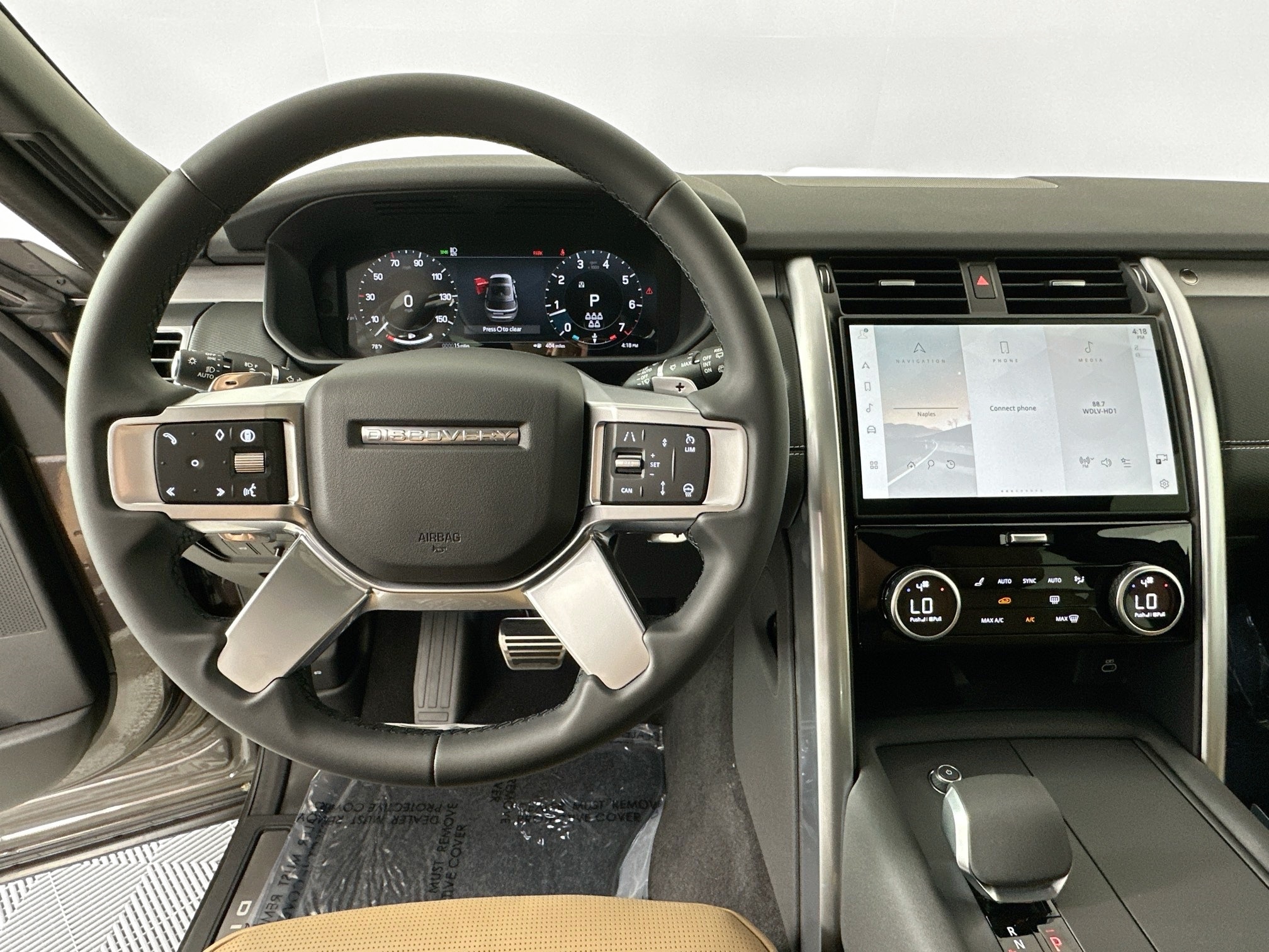 new 2025 Land Rover Discovery car, priced at $78,478