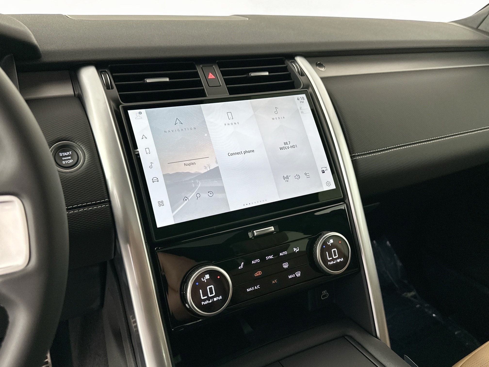 new 2025 Land Rover Discovery car, priced at $78,478