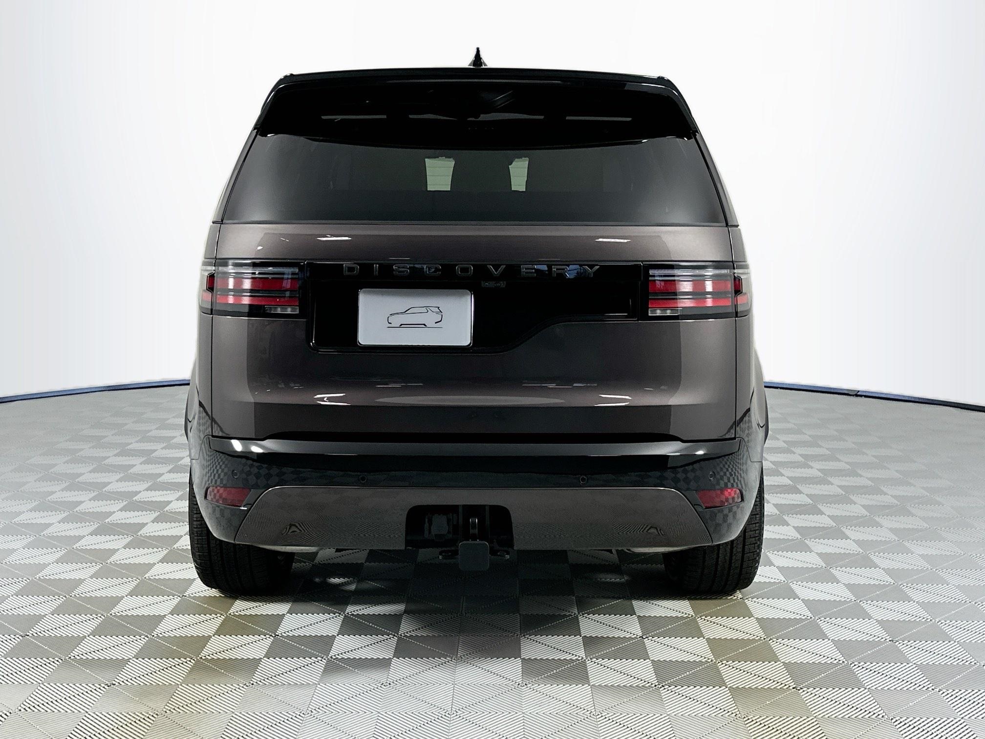 new 2025 Land Rover Discovery car, priced at $78,478