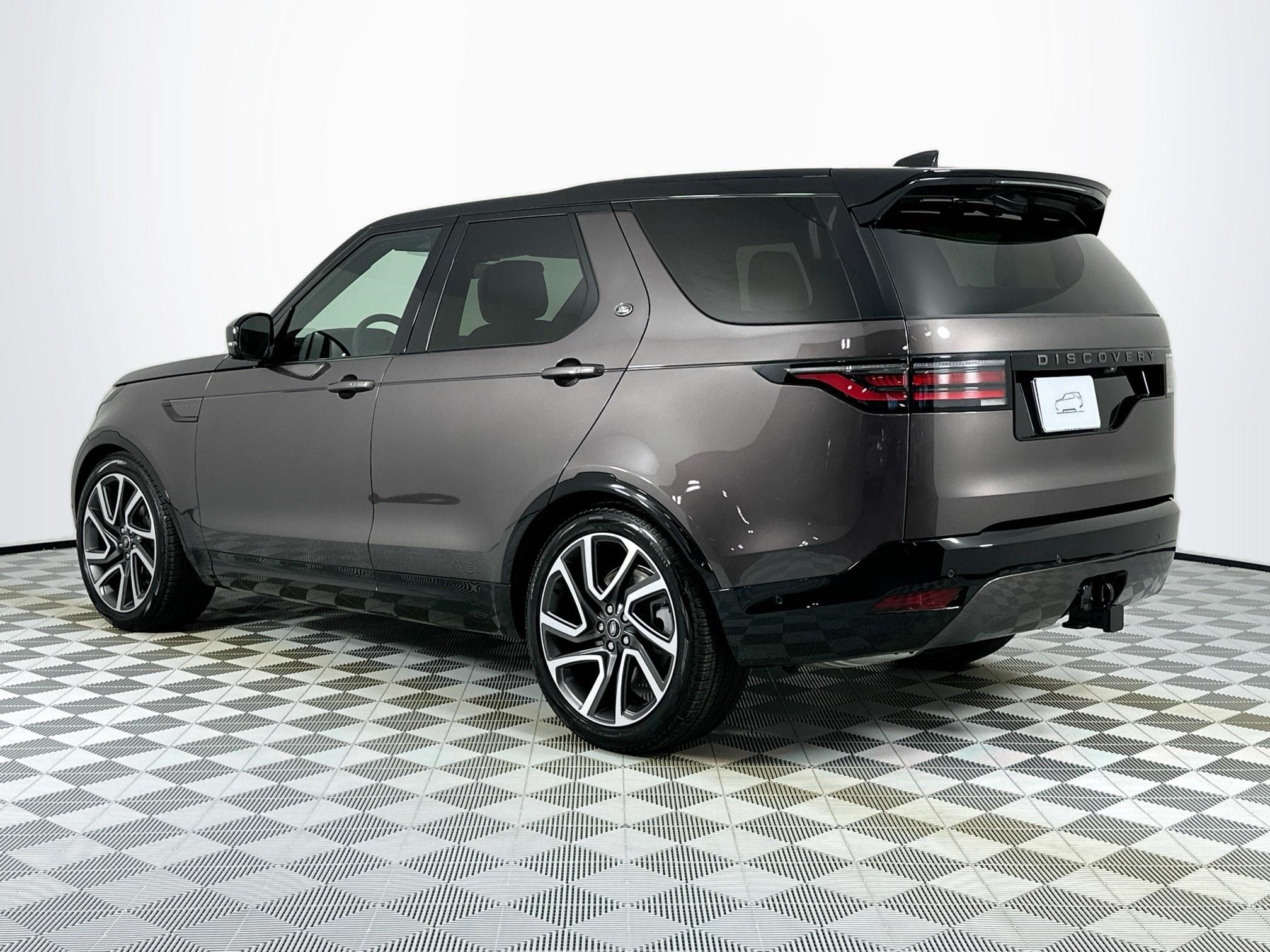 new 2025 Land Rover Discovery car, priced at $78,478