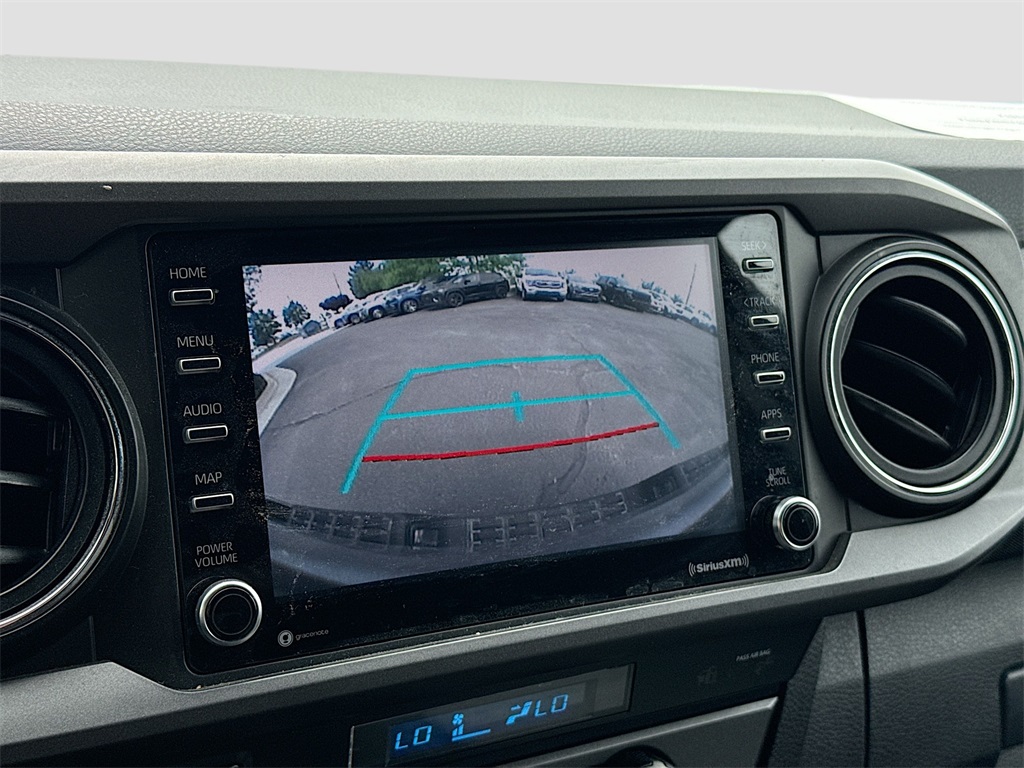 2021 Toyota Tacoma TRD Sport 4x4 photo 13