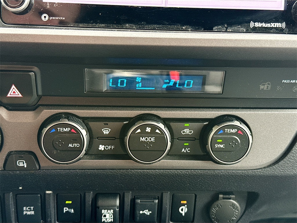 2021 Toyota Tacoma TRD Sport 4x4 photo 15
