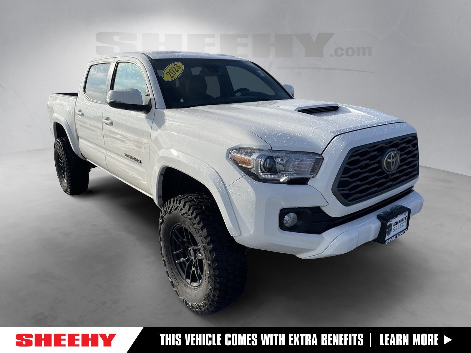 2023 Toyota Tacoma TRD Sport's photo