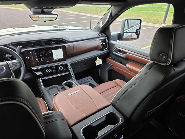 2026 GMC Sierra 3500HD Crew Cab, Long Bed, Denali Ultimate, 4WD