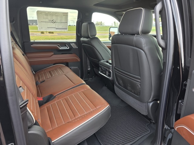 2026 GMC Sierra 3500HD Crew Cab, Long Bed, Denali Ultimate, 4WD