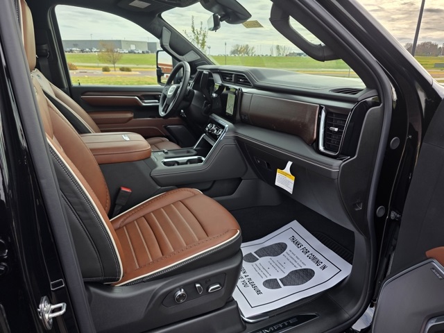 2026 GMC Sierra 3500HD Crew Cab, Long Bed, Denali Ultimate, 4WD