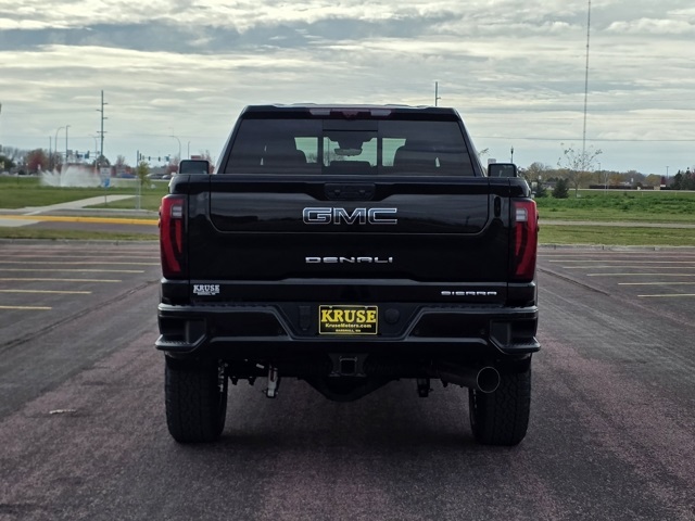 2026 GMC Sierra 3500HD Crew Cab, Long Bed, Denali Ultimate, 4WD