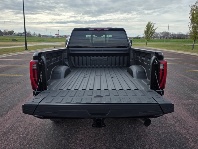 2026 GMC Sierra 3500HD Crew Cab, Long Bed, Denali Ultimate, 4WD