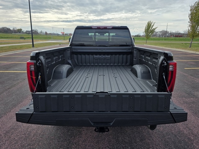 2026 GMC Sierra 3500HD Crew Cab, Long Bed, Denali Ultimate, 4WD