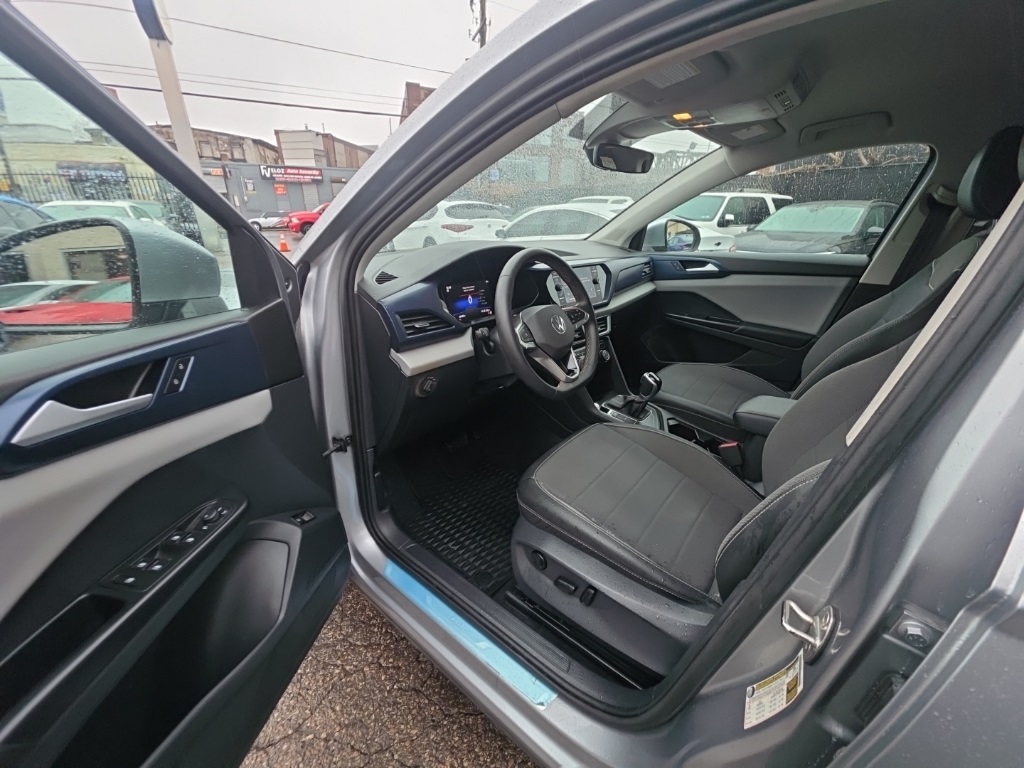 used 2023 Volkswagen Taos car