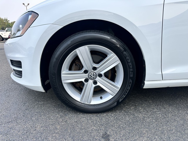 2017 Pure White Volkswagen Golf Wolfsburg FWD Hatchback