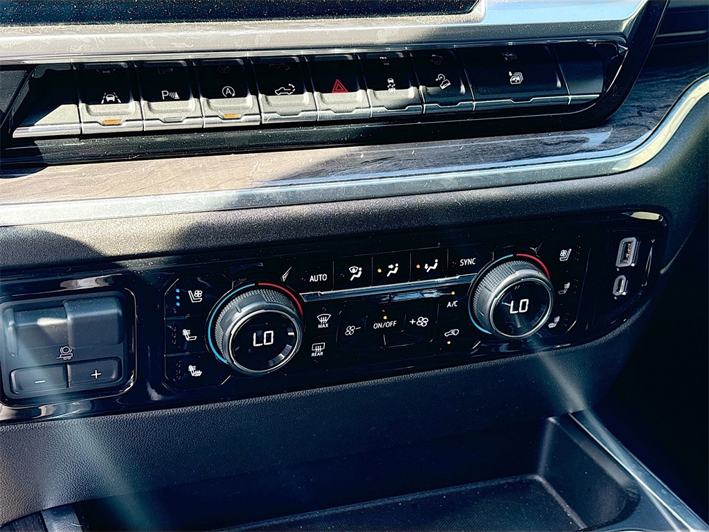 2022 Chevrolet Silverado 1500 LTZ photo 16