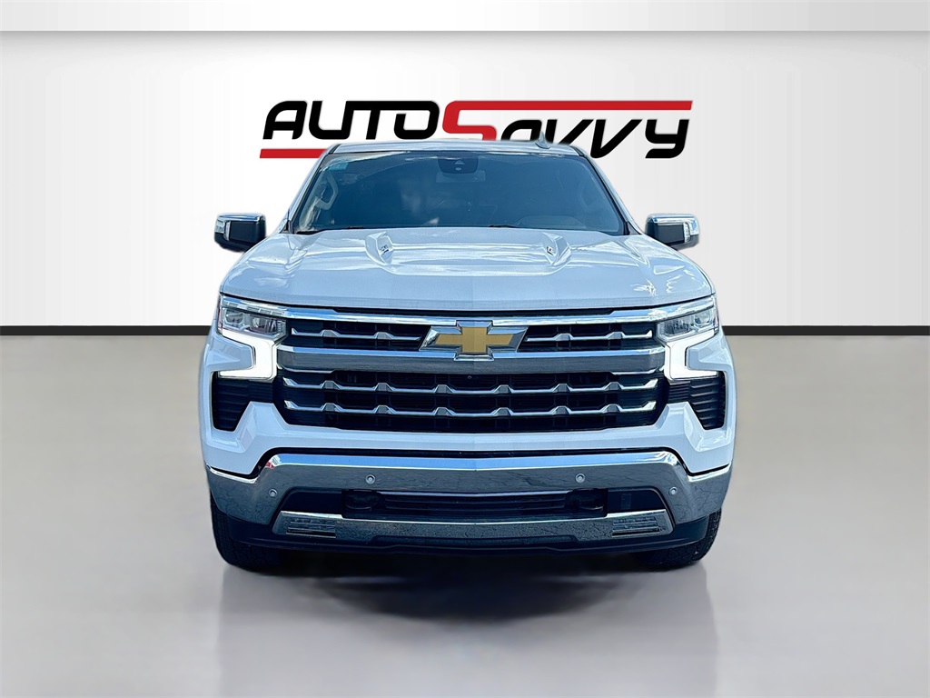 2022 Chevrolet Silverado 1500 LTZ photo 2