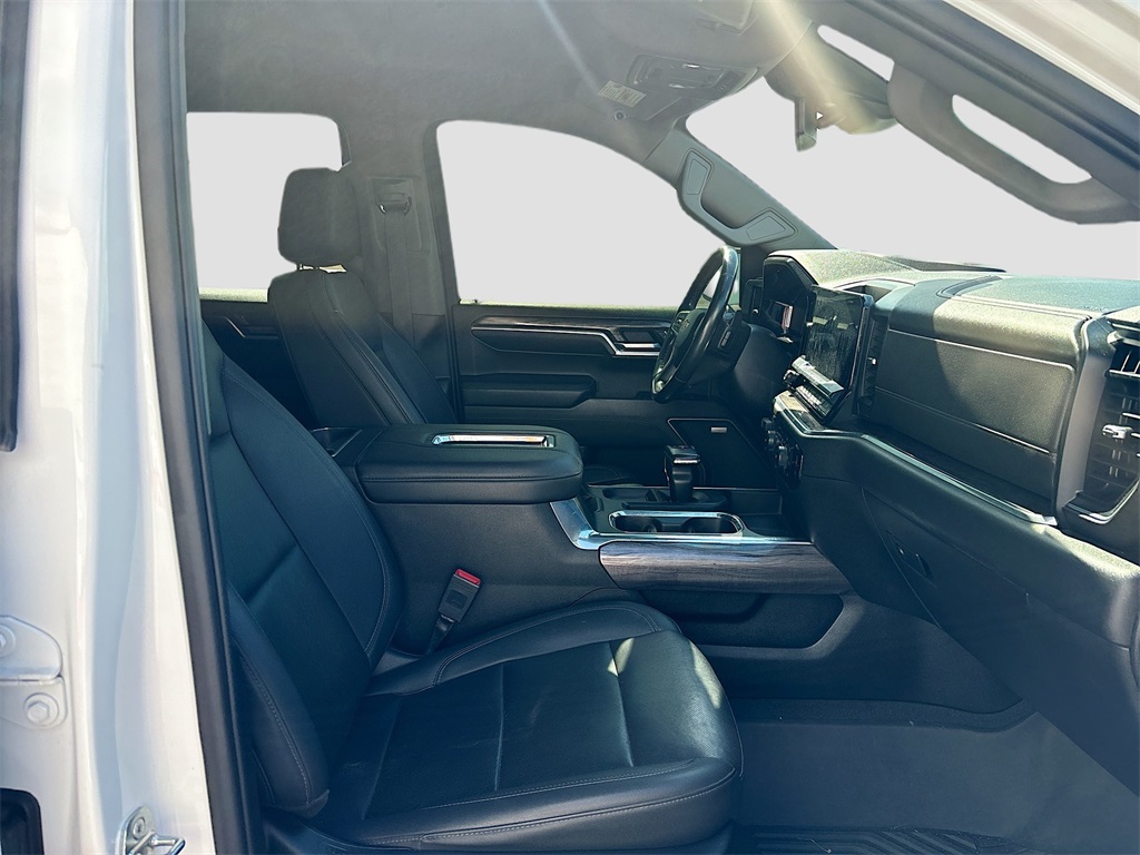 2022 Chevrolet Silverado 1500 LTZ photo 29