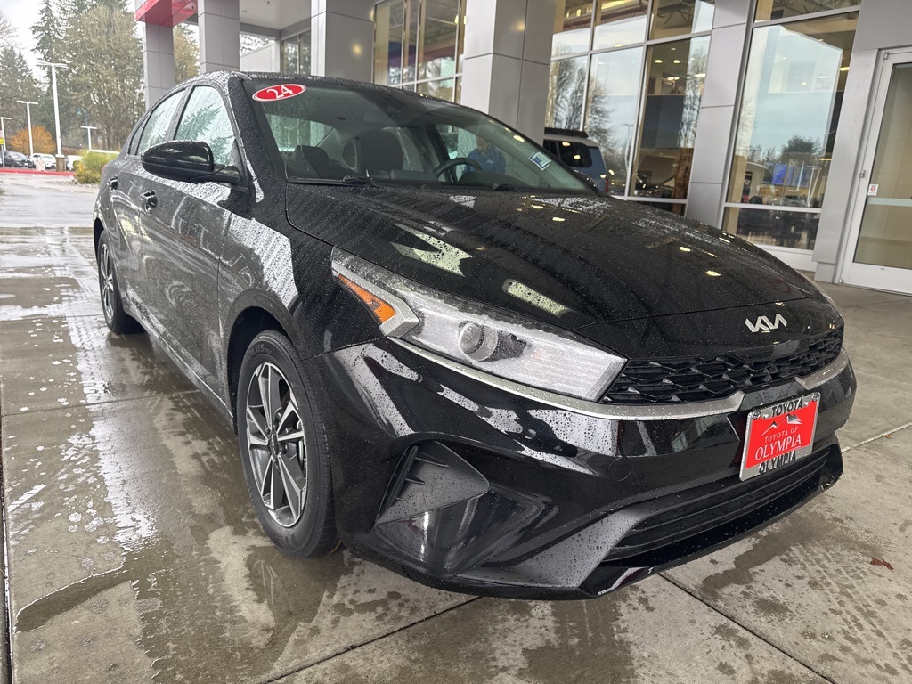 2024 Kia Forte LXS's photo