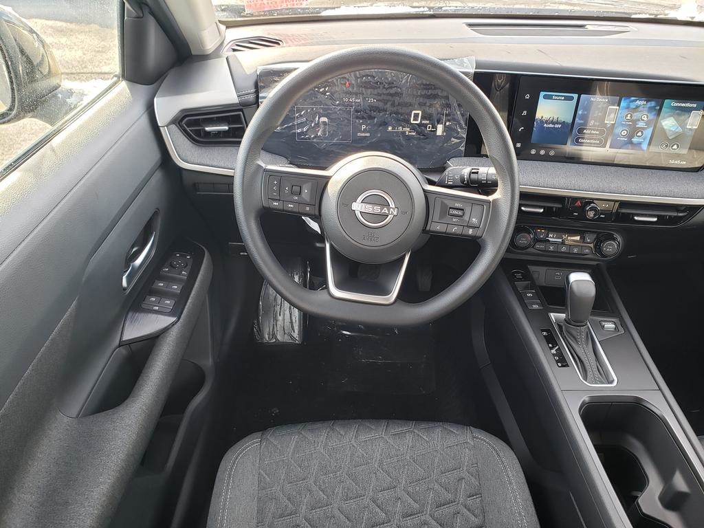 new 2026 Nissan Kicks car, priced at $25,923