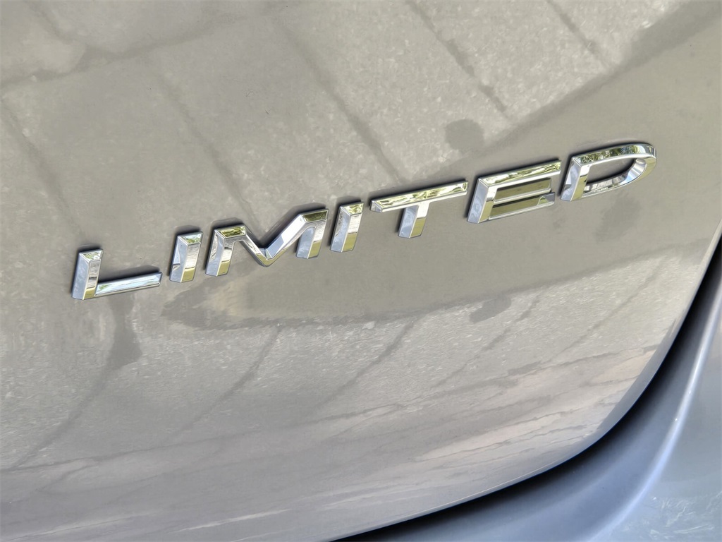 new 2026 Chrysler Pacifica car, priced at $52,775