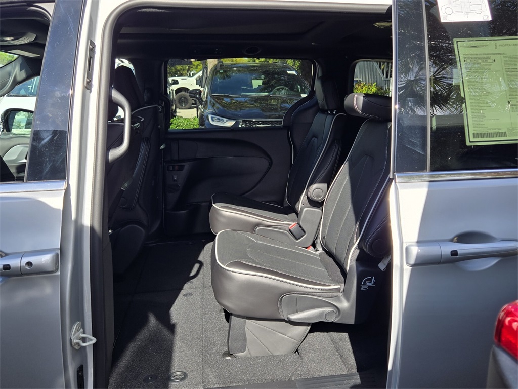 new 2026 Chrysler Pacifica car, priced at $52,775