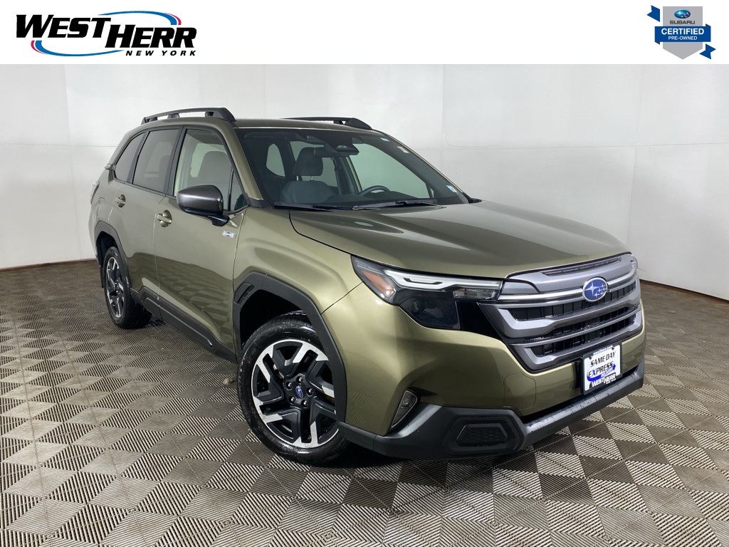 2025 Subaru Forester Premium's photo