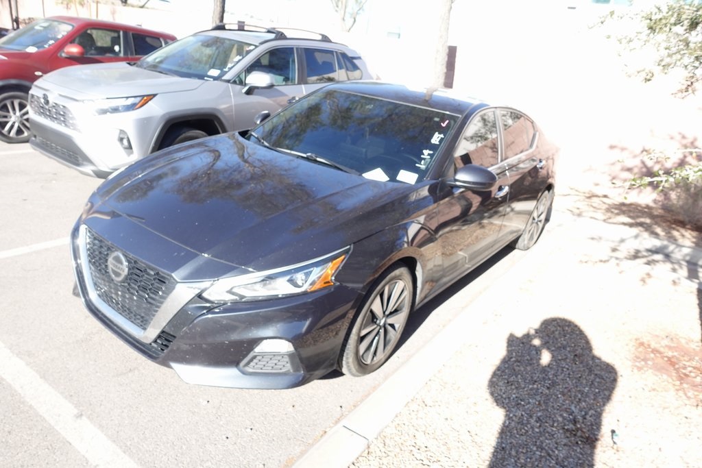 2022 Nissan Altima SV