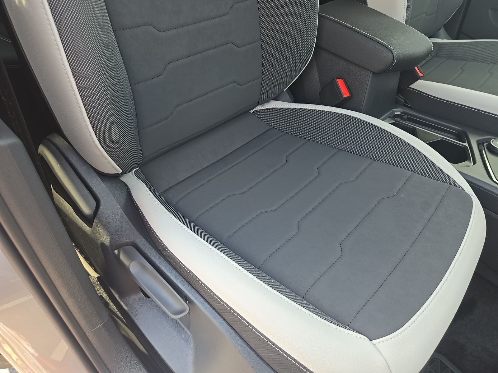 new 2025 Volkswagen Taos car, priced at $27,300