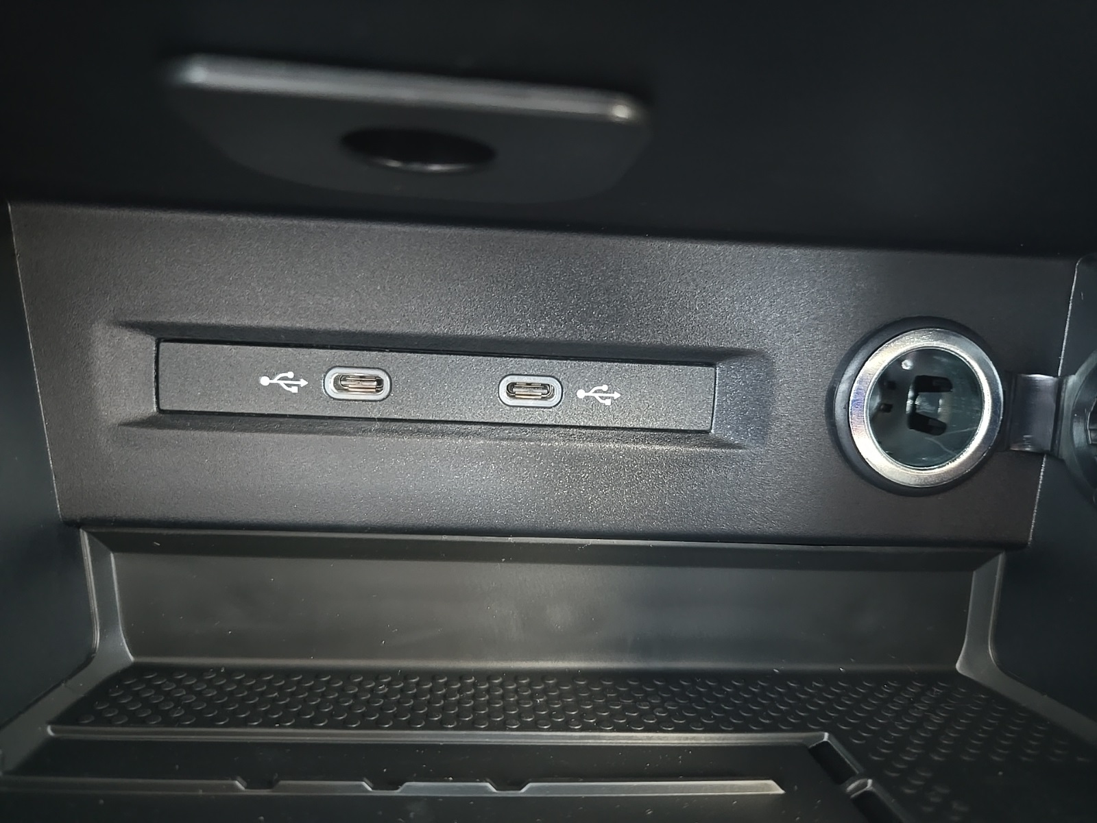 new 2025 Volkswagen Taos car, priced at $27,300