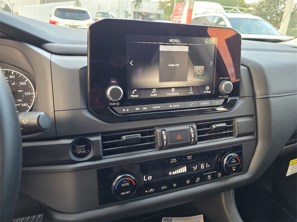 new 2025 Nissan Pathfinder car, priced at $30,477