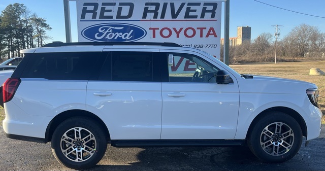 2026 Ford Expedition Active's photo