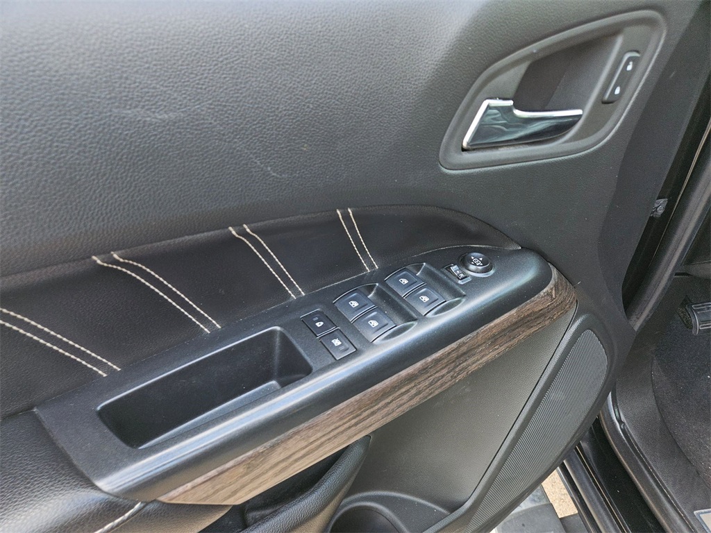 2022 Gmc Canyon Denali photo 11