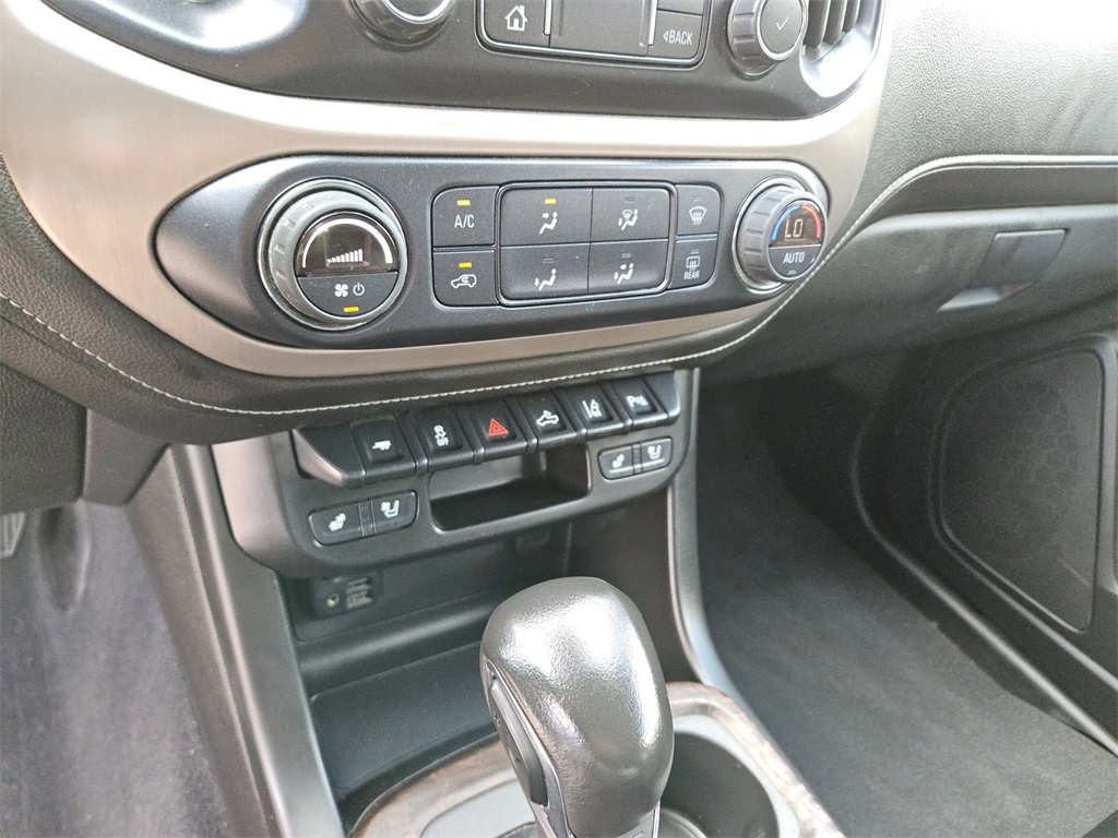 2022 Gmc Canyon Denali photo 16