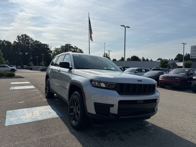 2025 Jeep Grand Cherokee Altitude X photo 6