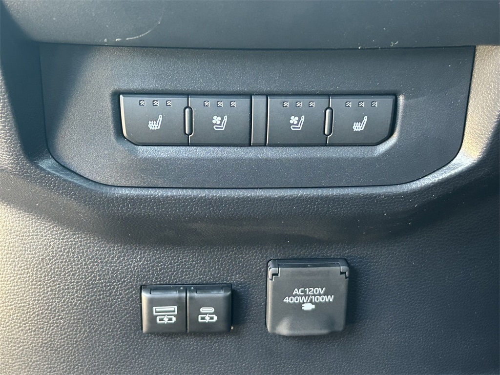 2026 Toyota Tundra 1794 Edition photo 12
