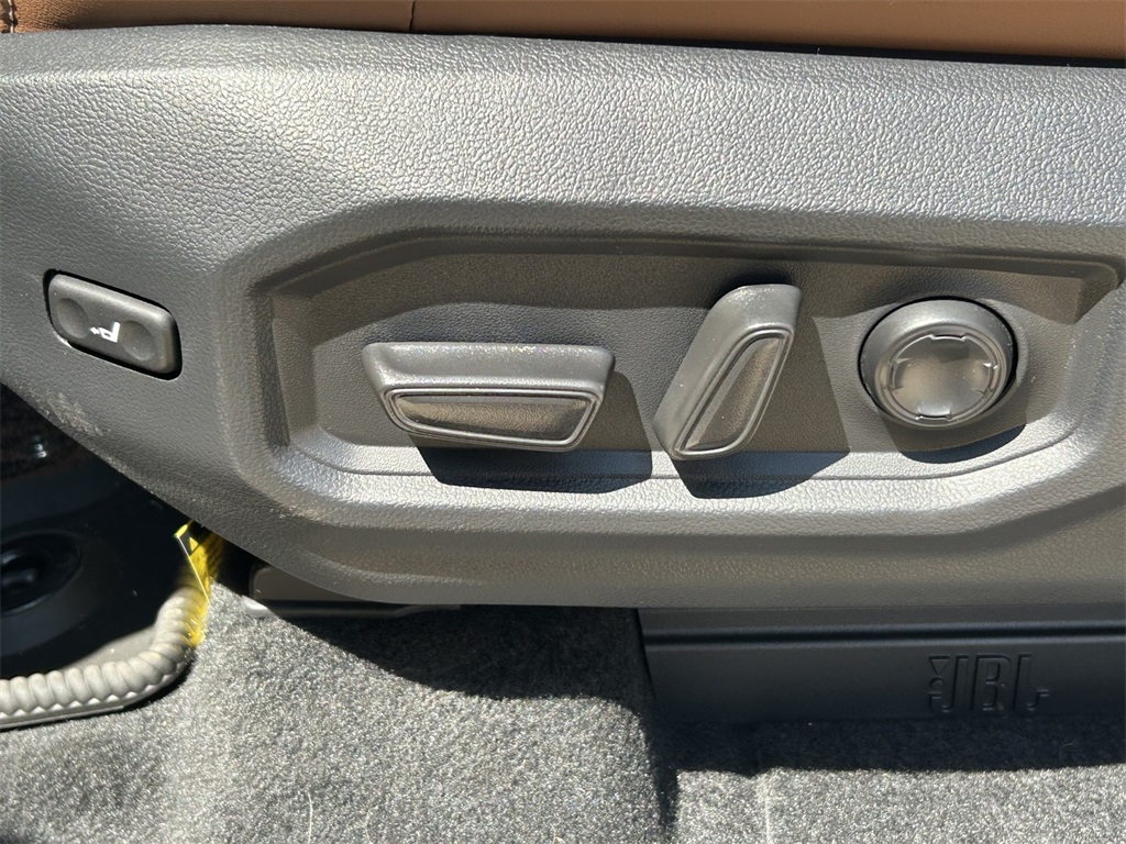 2026 Toyota Tundra 1794 Edition photo 15