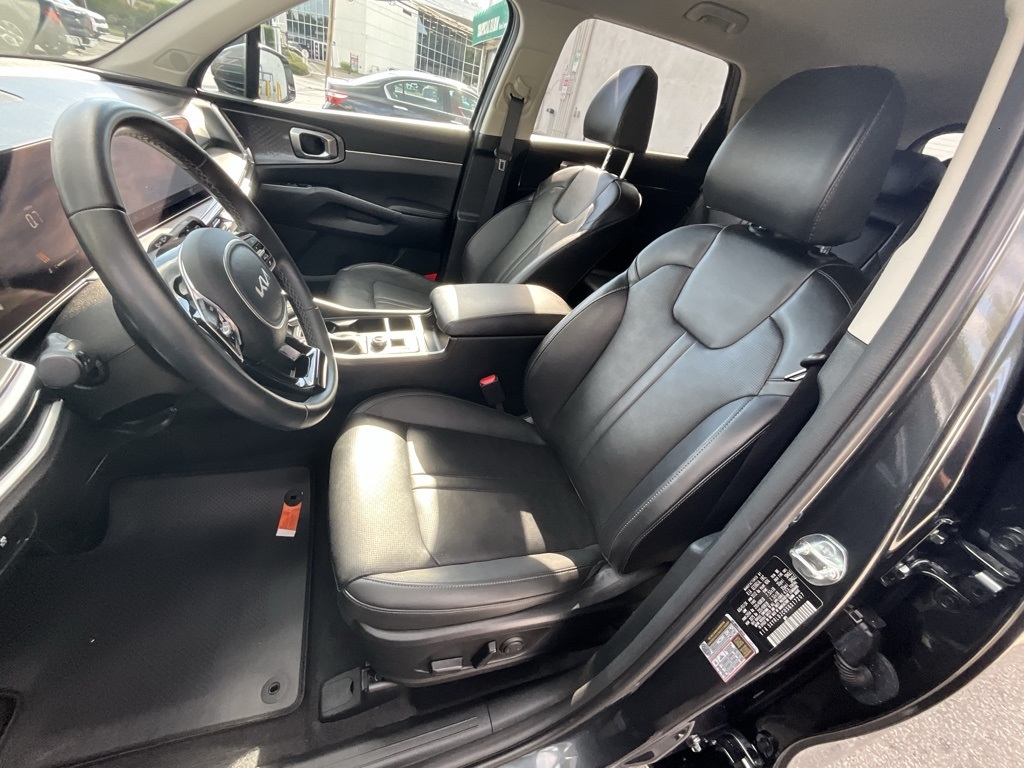 2025 Kia Sorento S photo 12