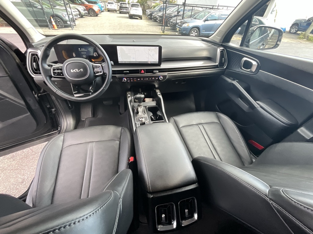 2025 Kia Sorento S photo 21