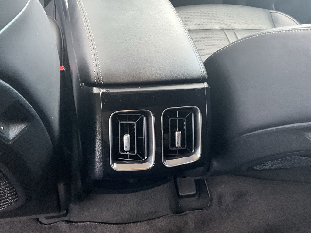 2025 Kia Sorento S photo 24