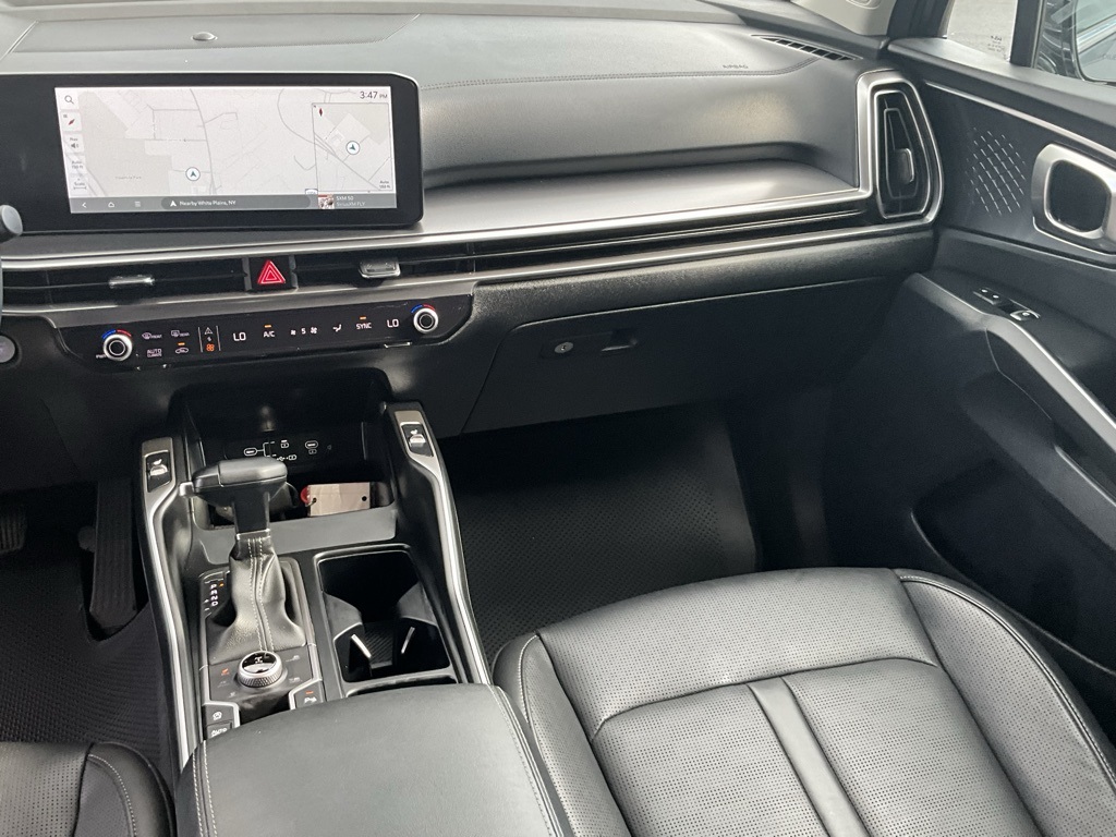 2025 Kia Sorento S photo 25