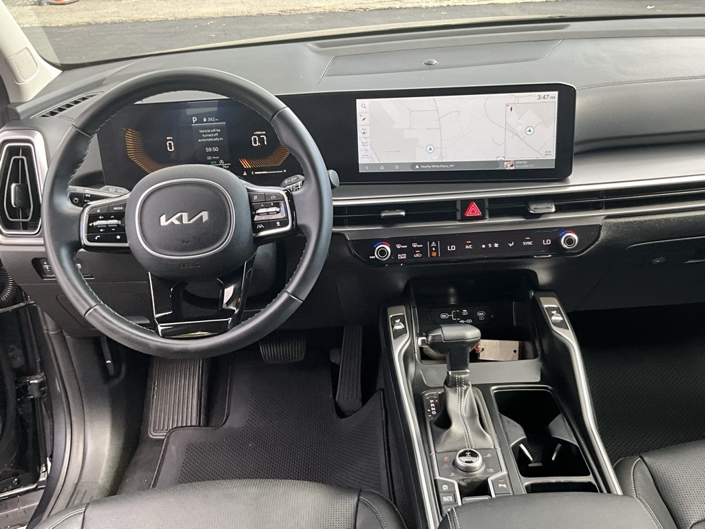 2025 Kia Sorento S photo 26