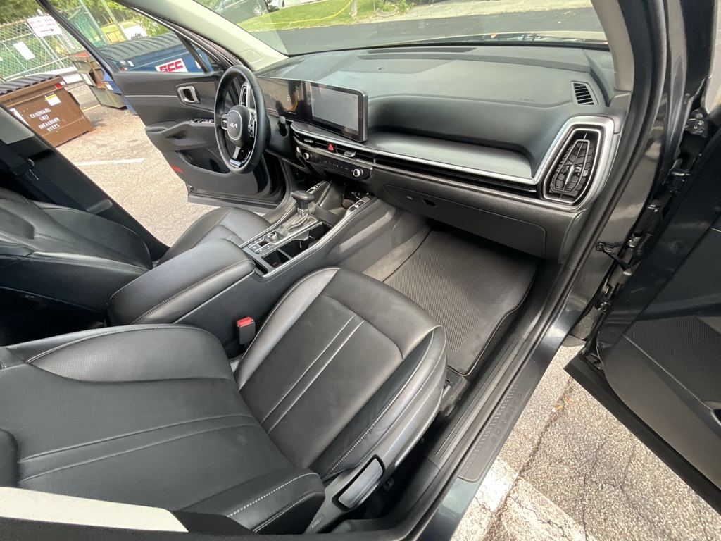 2025 Kia Sorento S photo 31