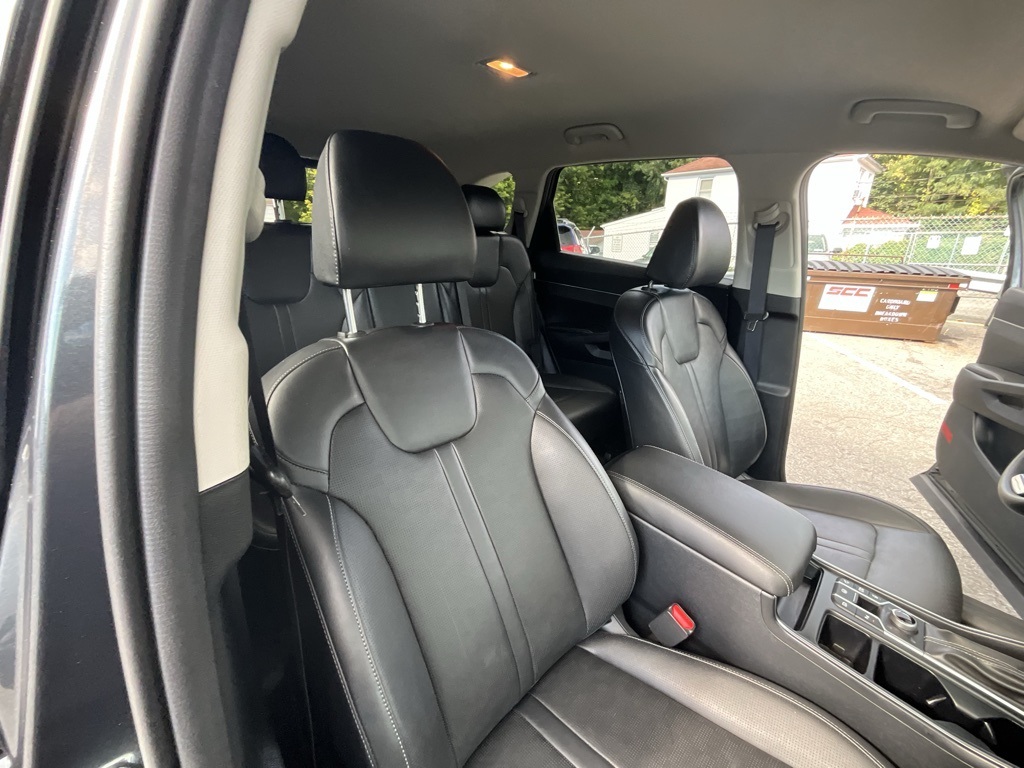 2025 Kia Sorento S photo 34